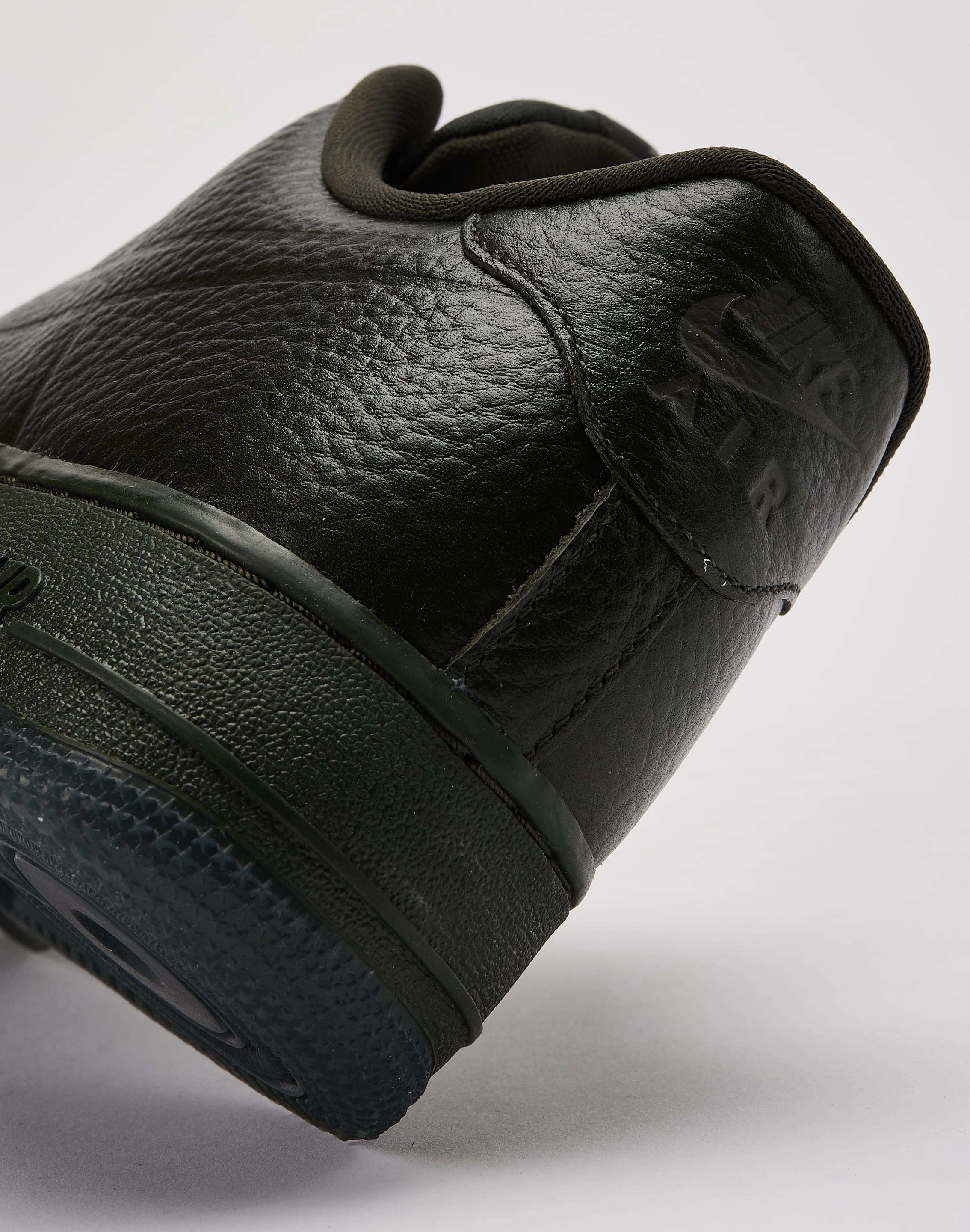 Nike Air Force 1 Low '07 Pro-Tech Comfortable