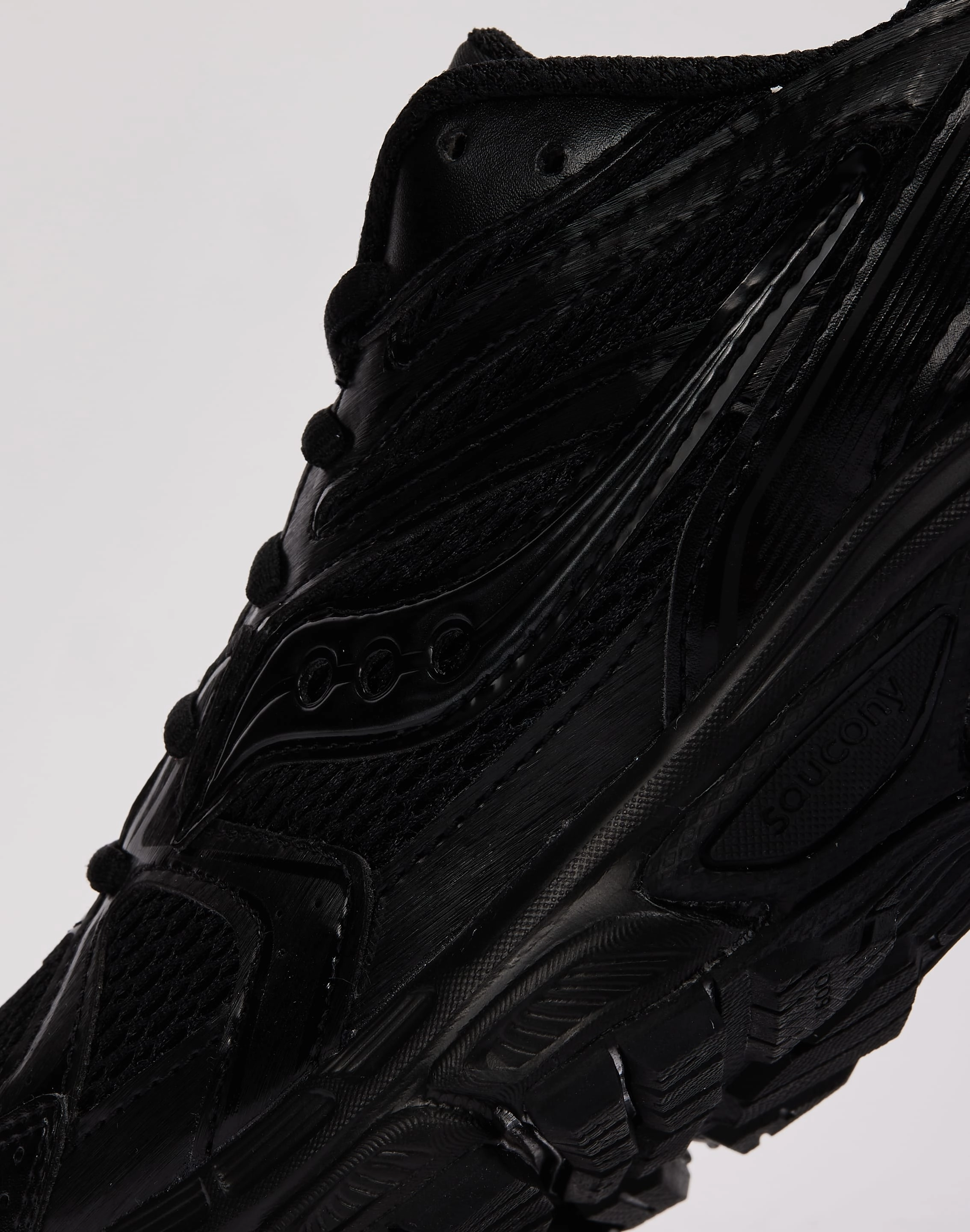 Saucony Ride Millennium motion - control - feature shoes