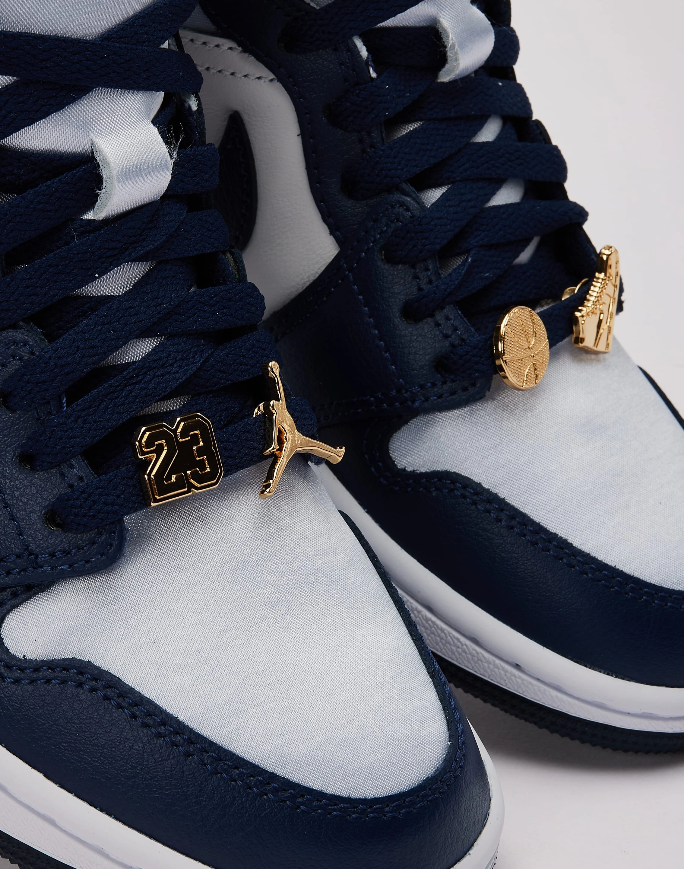 Jordan Air Jordan 1 Mid SE Korean Trend