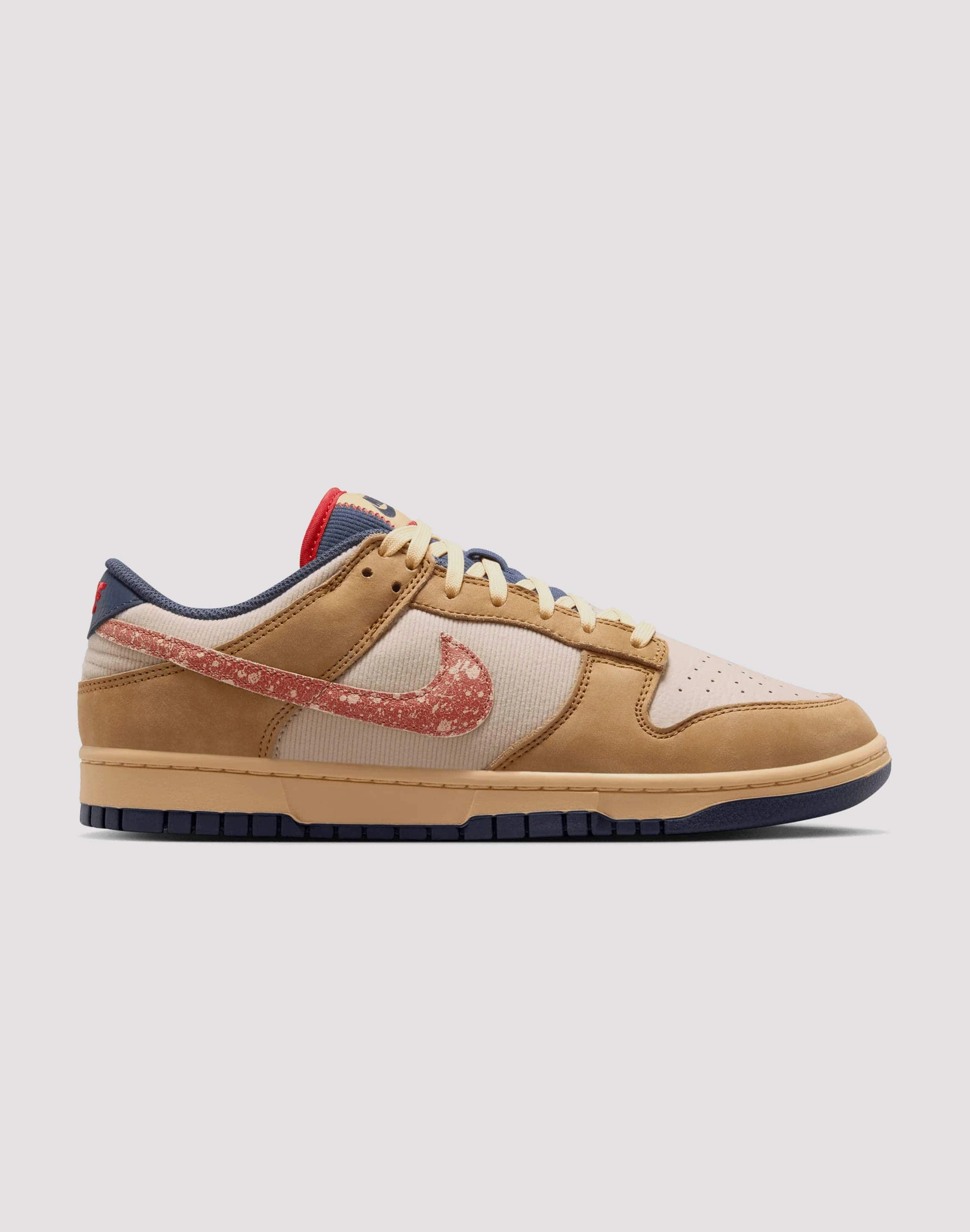 Nike Dunk Low SE Comfort Shank Versatile Everyday Wear