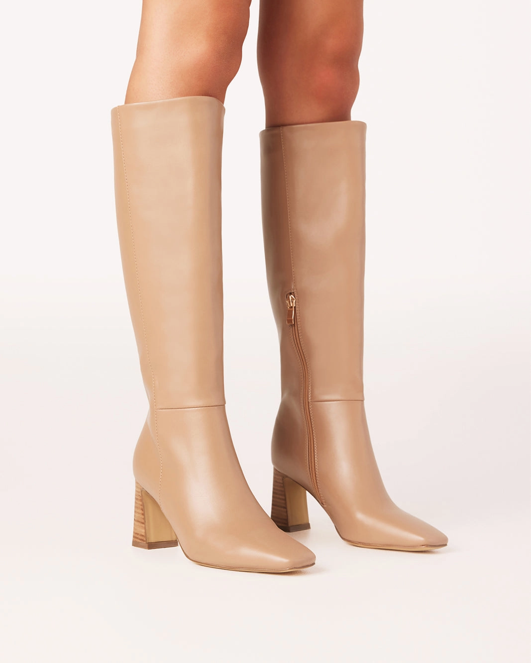 Fashion Show couple wear BLYTHE - ALMOND