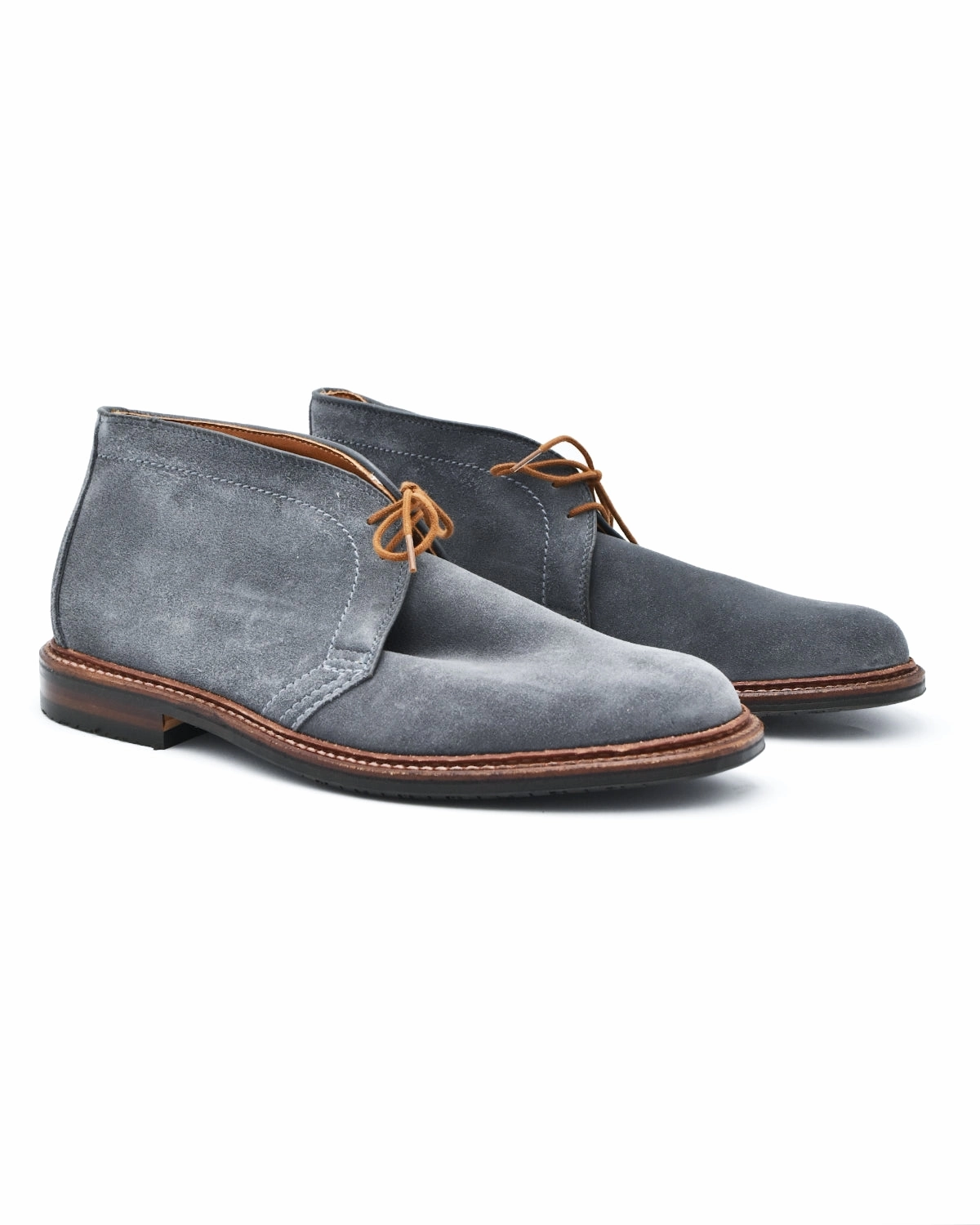 Thermoformed Heel Counter Alden 1592L Gray Suede Chukka Boot