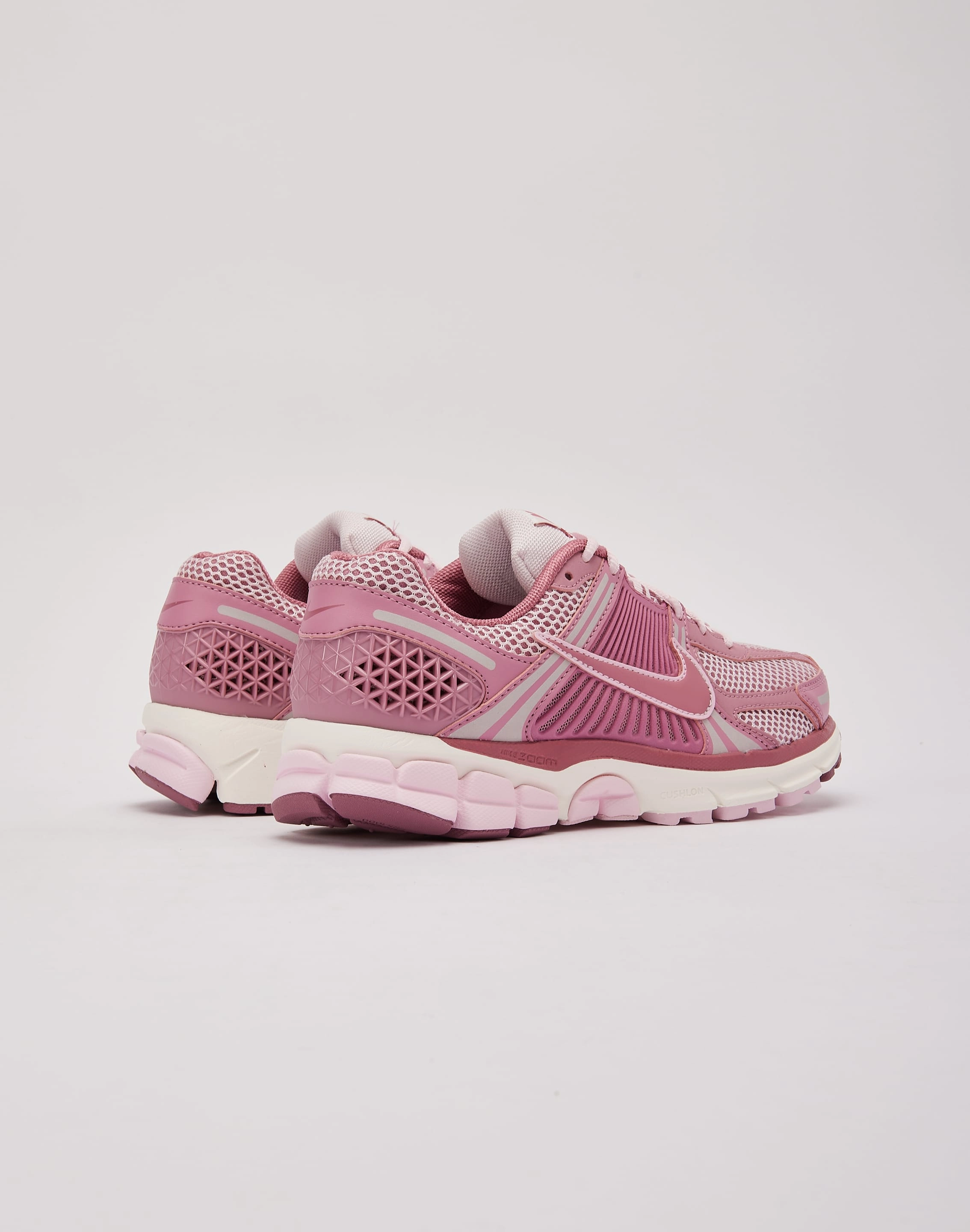 Nike Zoom Vomero 5 daytime running Torque Control Grooves