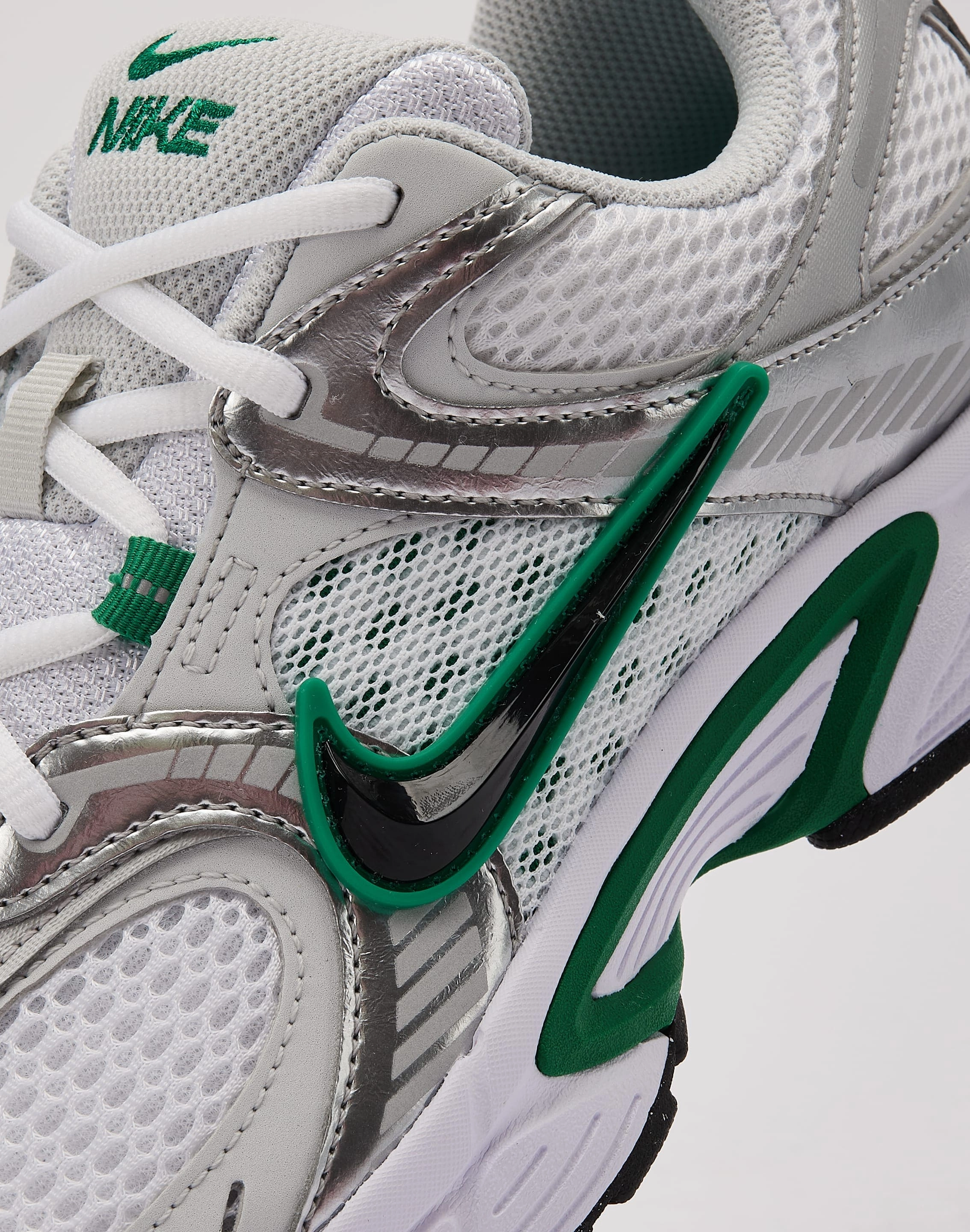 Advanced Airflow Design Nike V5 RNR