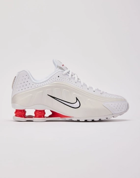 Nike Shox R4 Nano Grip Tread