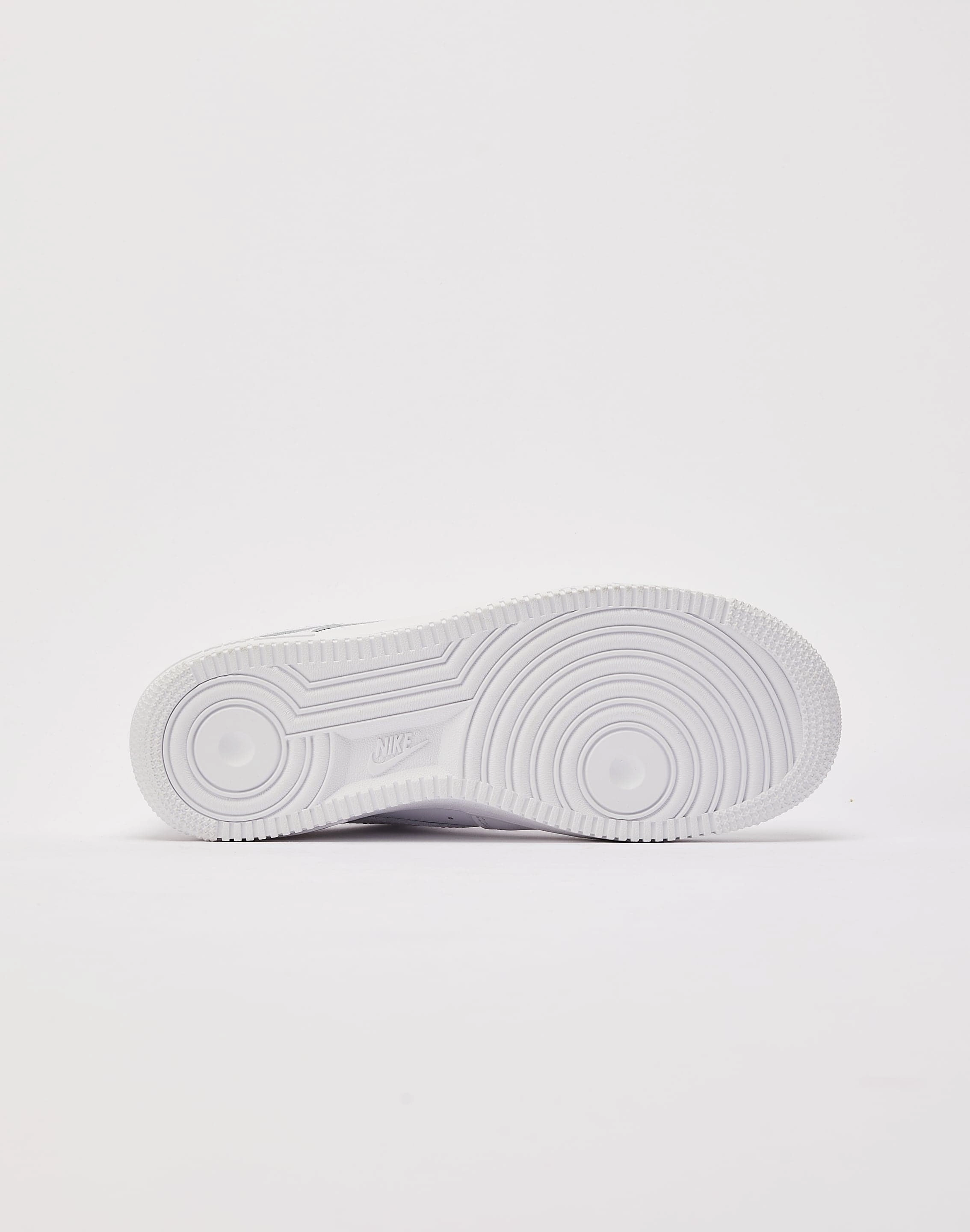 Nike Wmns Air Force 1 '07 Low Seamless Fit Outdoor Explorers Stone Grip