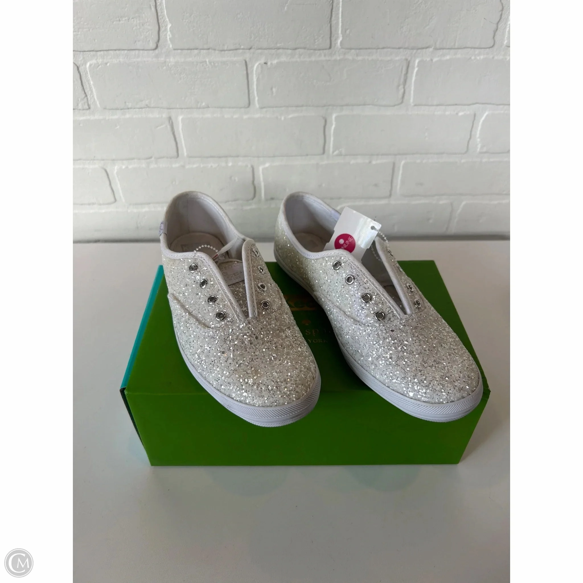 Shoes Designer By Kate Spade In White, Size: 6.5 Energy Return Foam Balance Fit