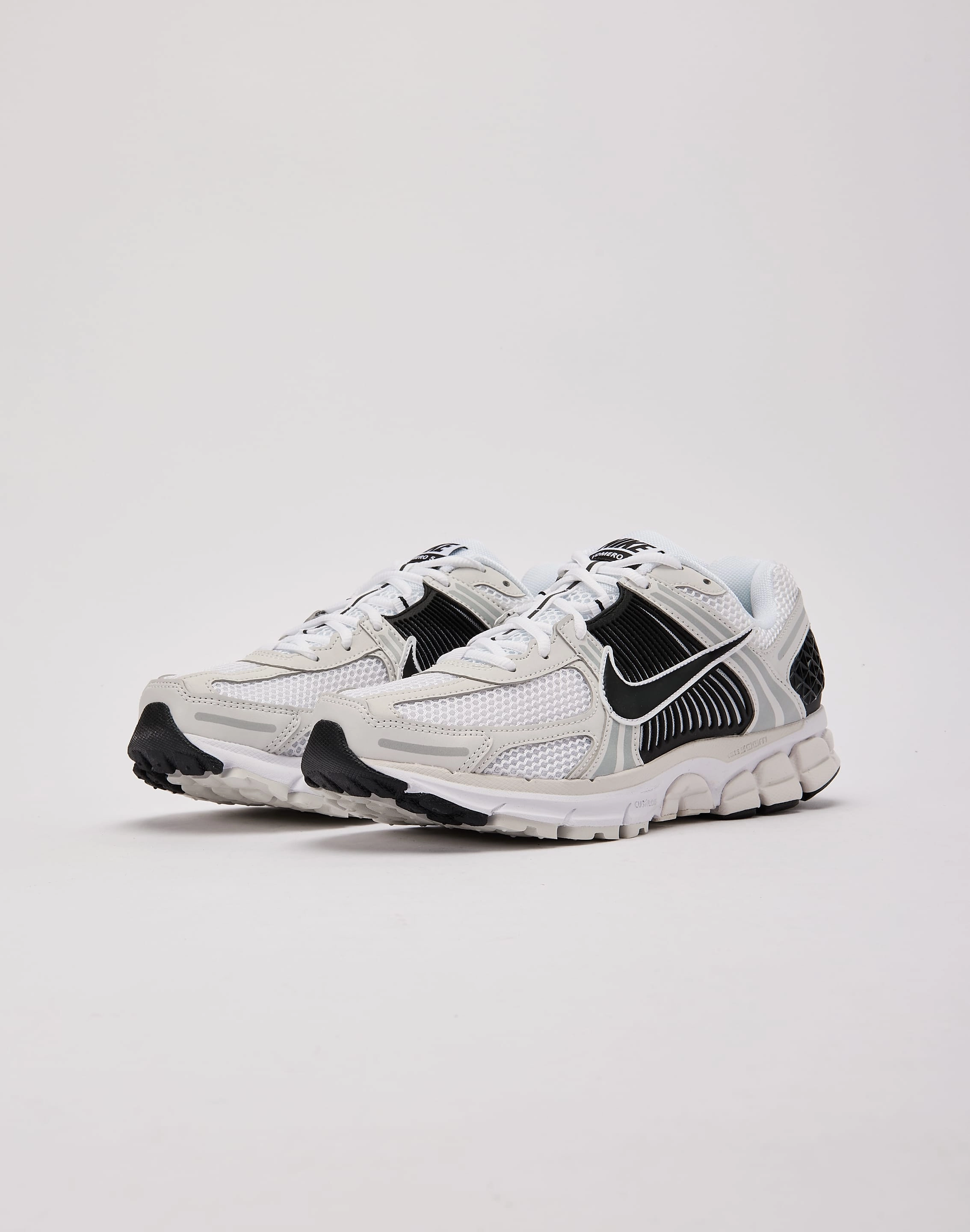 Breathable TPU Cage Adaptive Flexibility Nike Zoom Vomero 5