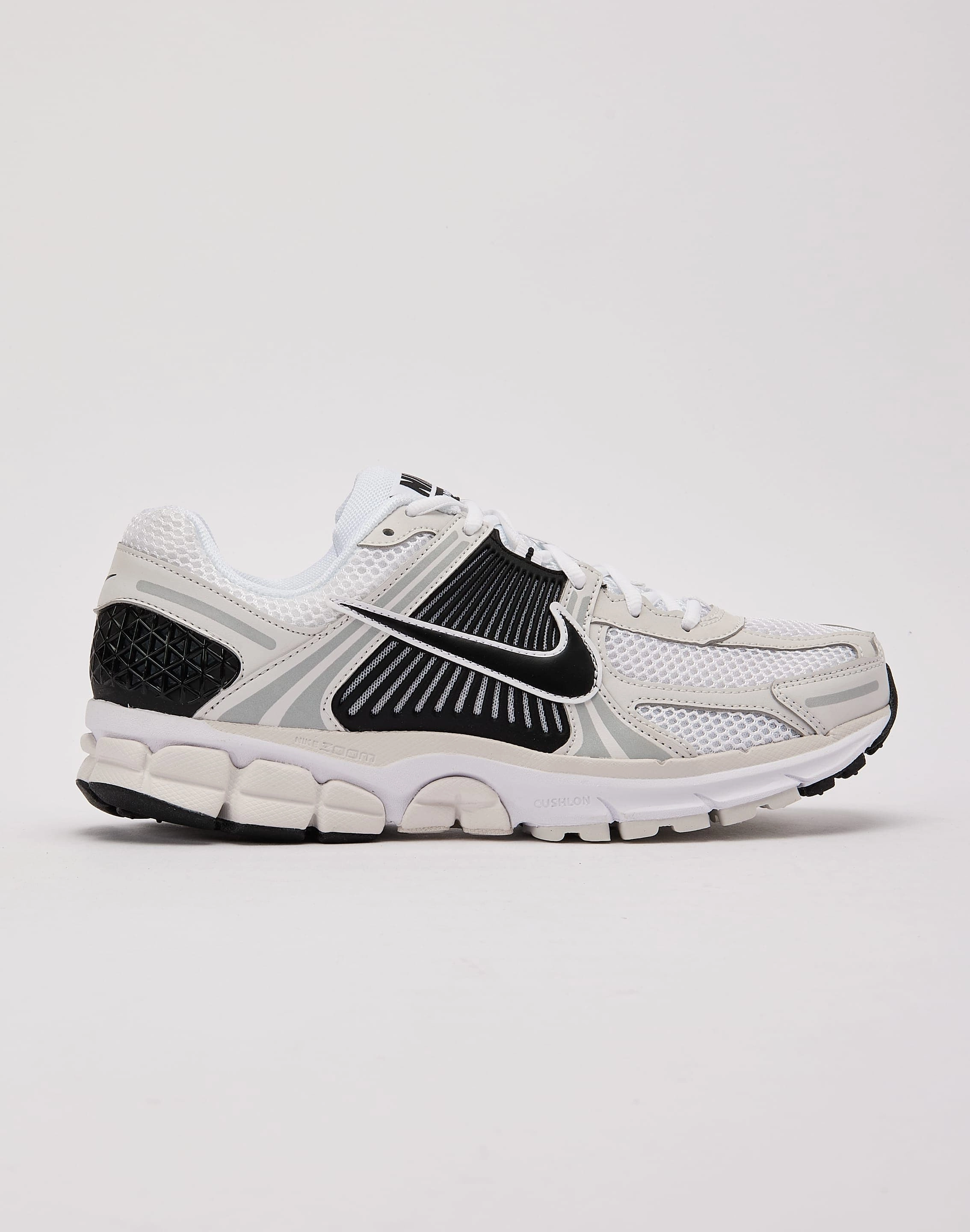 Nike Zoom Vomero 5 toe - roomy shoes