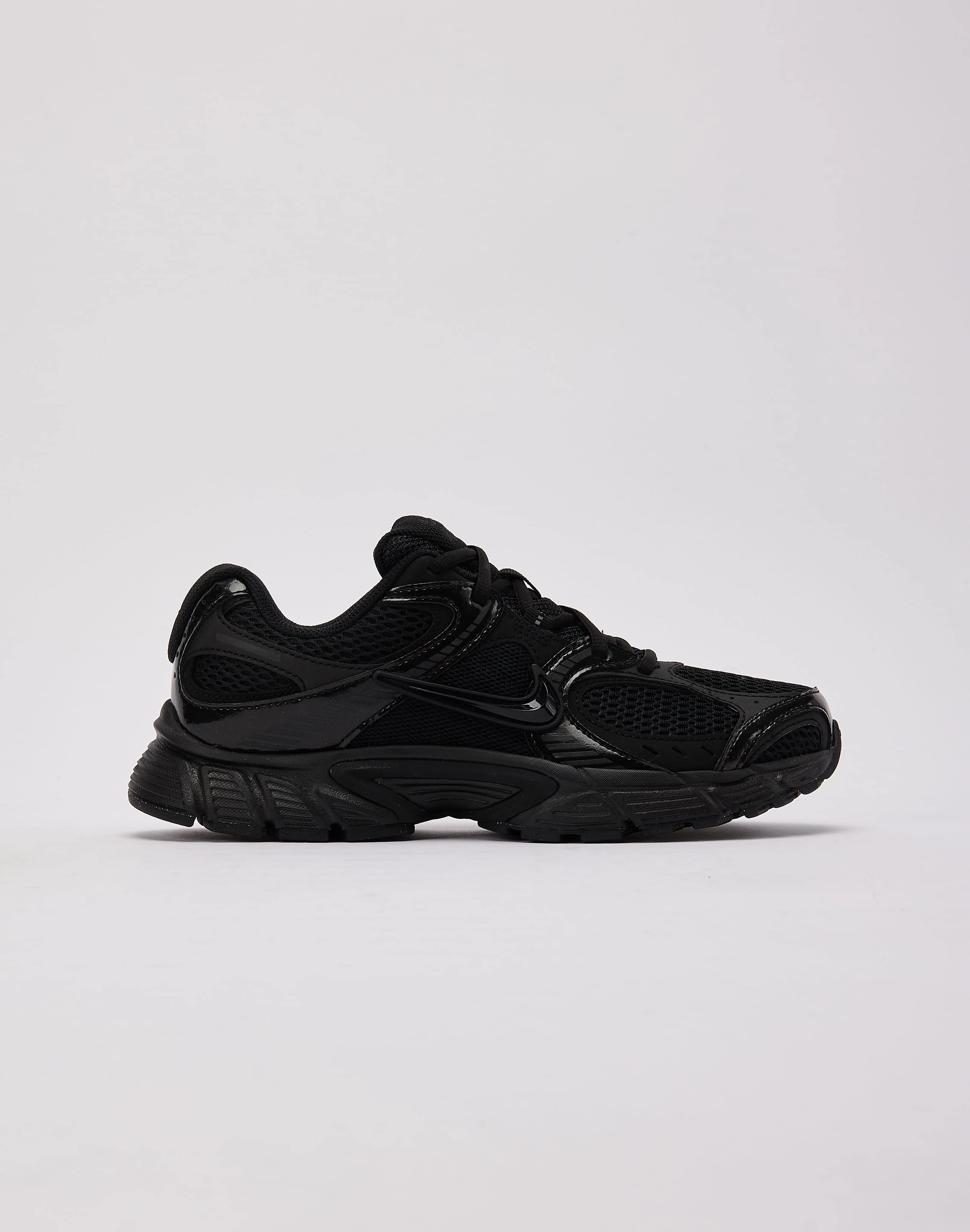 Nike V5 RNR running on flat ground shoes