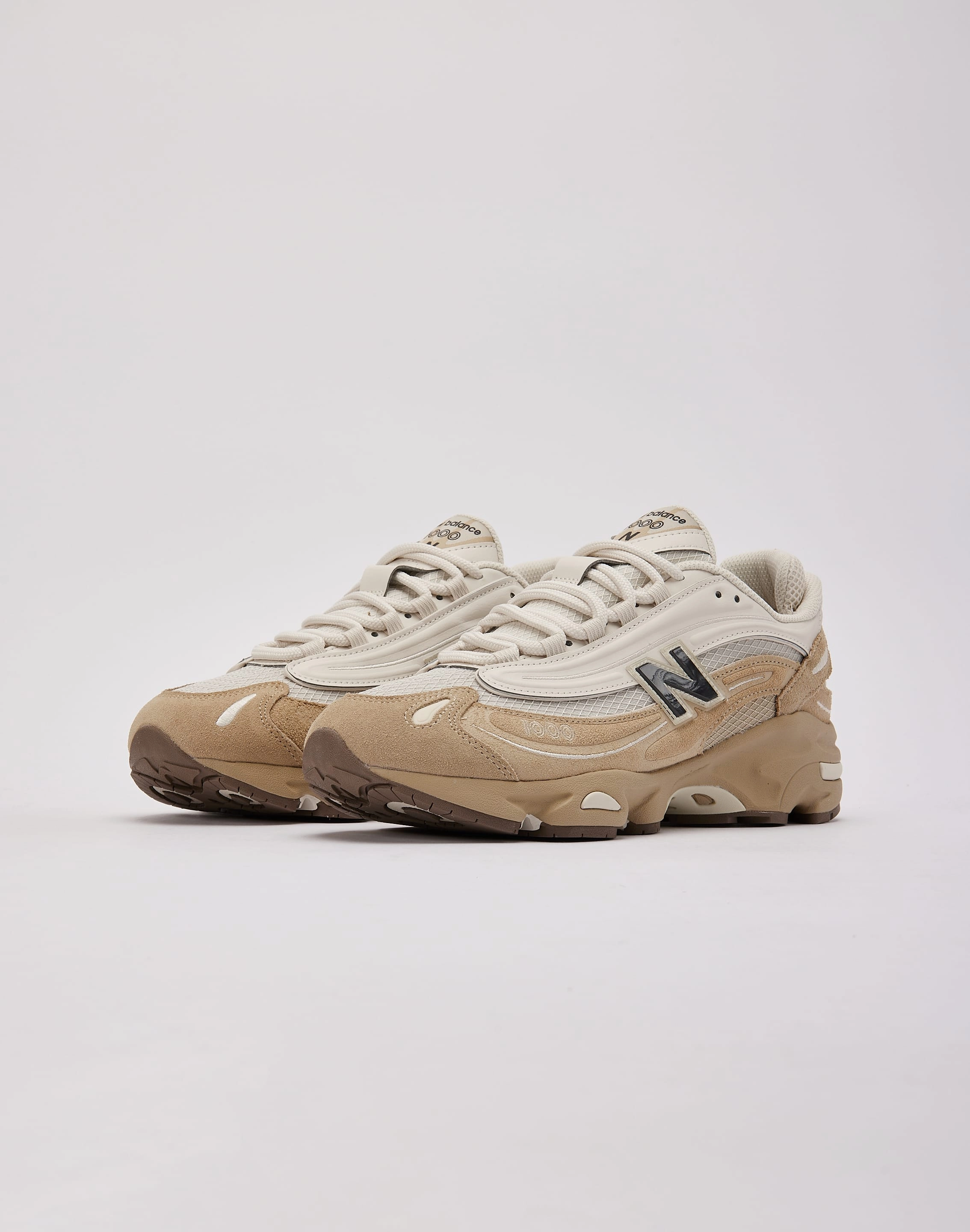 New Balance 1000 Style Variety biomechanical running shoes