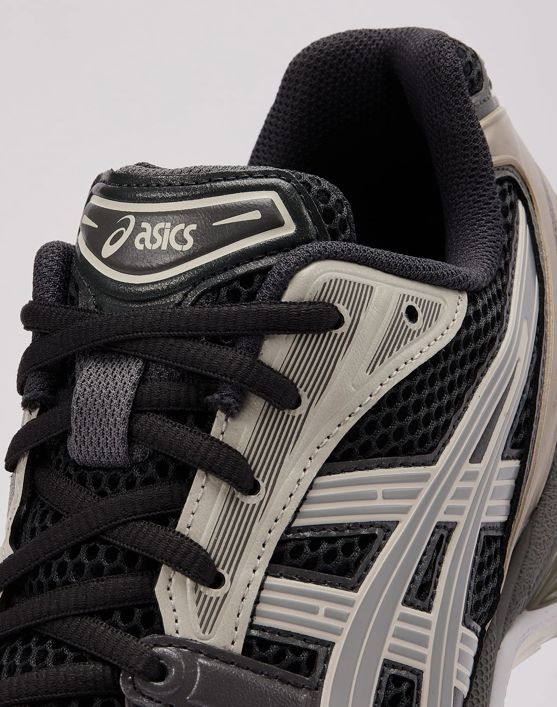 Asics GEL-KAYANO 14 inauguration - themed running option Outdoor Fit