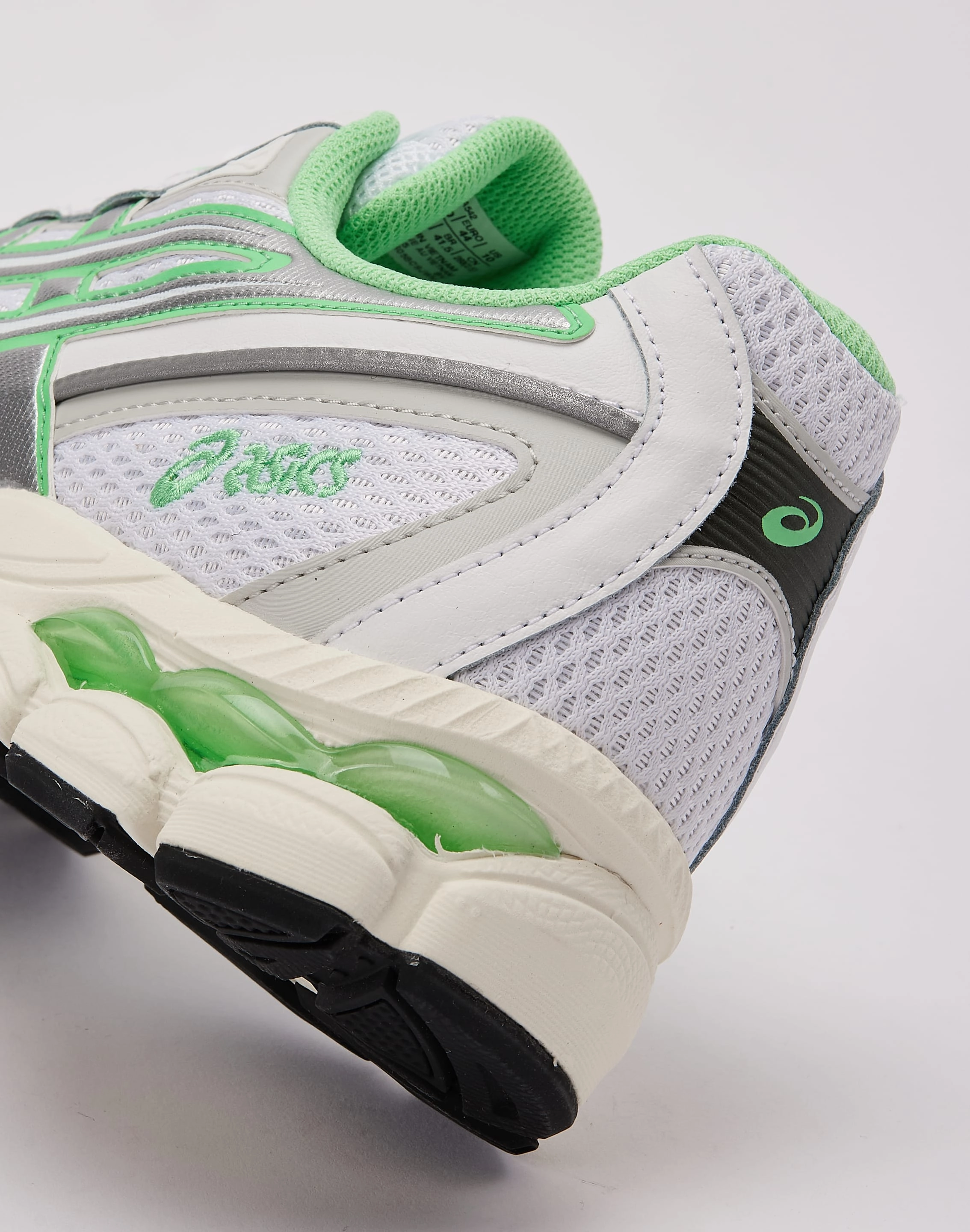 thriller - themed running shoes heel - support shoes Asics GEL-NYC 2055