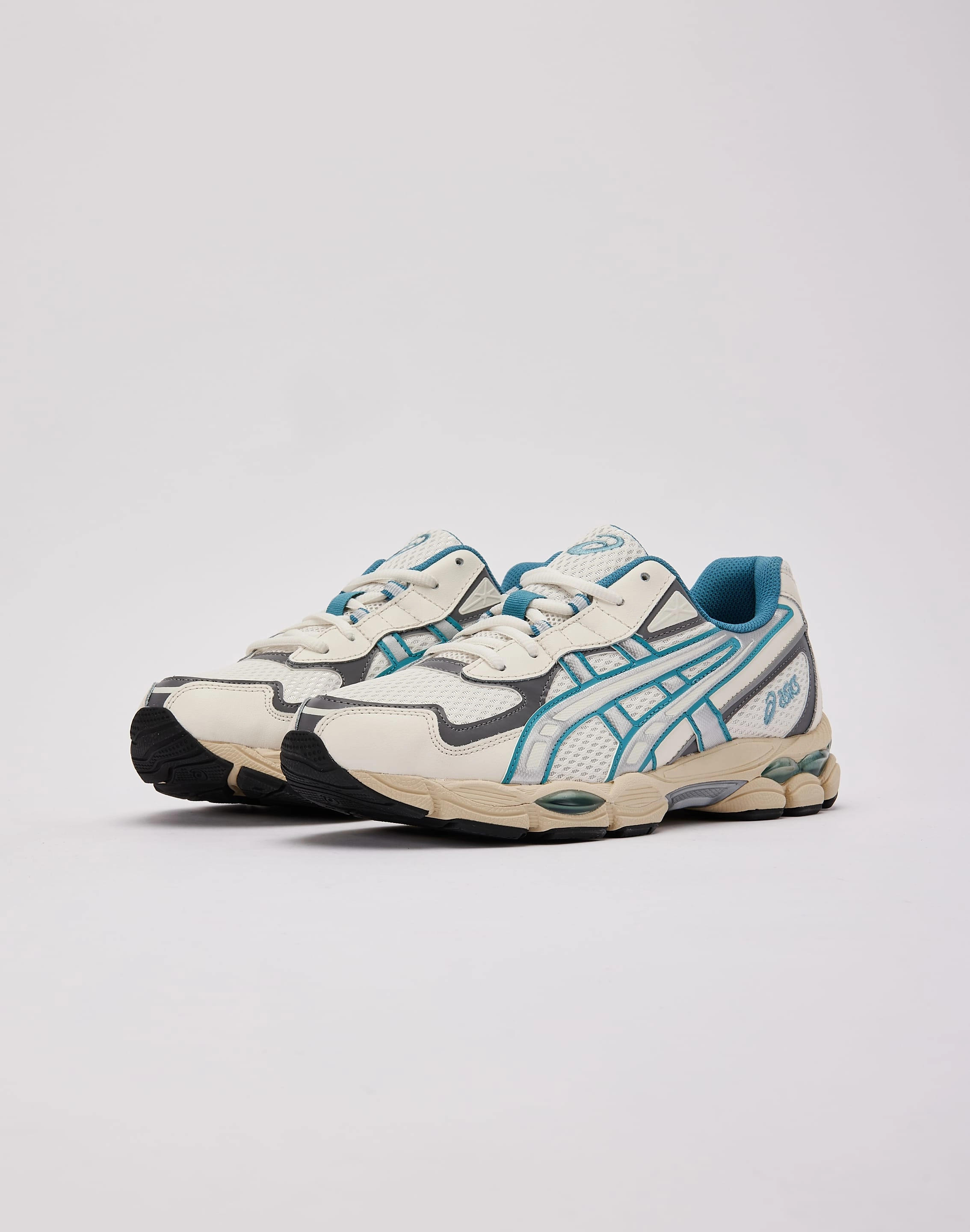 Asics GEL-NYC 2055 group running