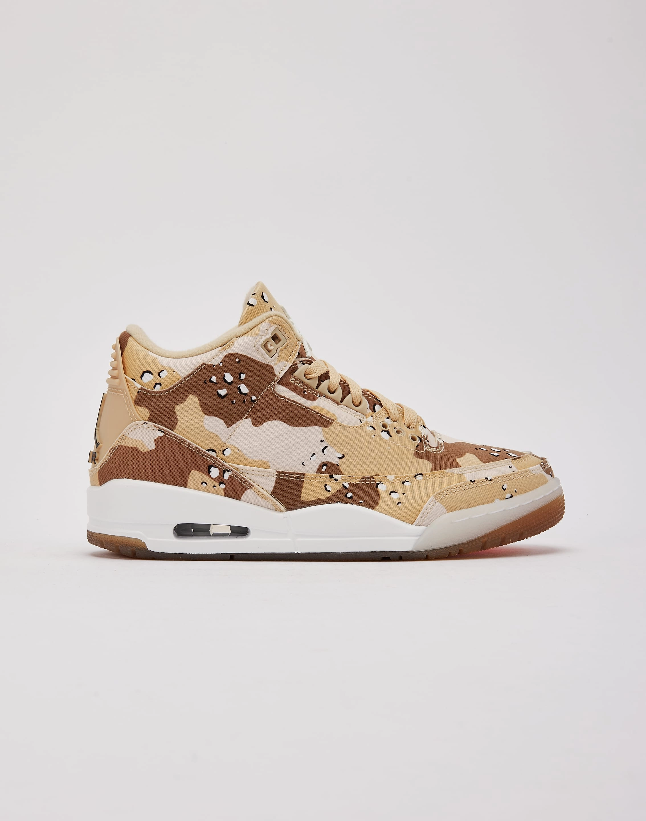 Move Light Jordan Air Jordan 3 Retro 'Desert Camo'