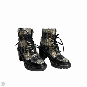 Eco Friendly Minimalist Fans Thermoplastic Frame Boots Designer By Tory Burch In Black & White, Size: 5