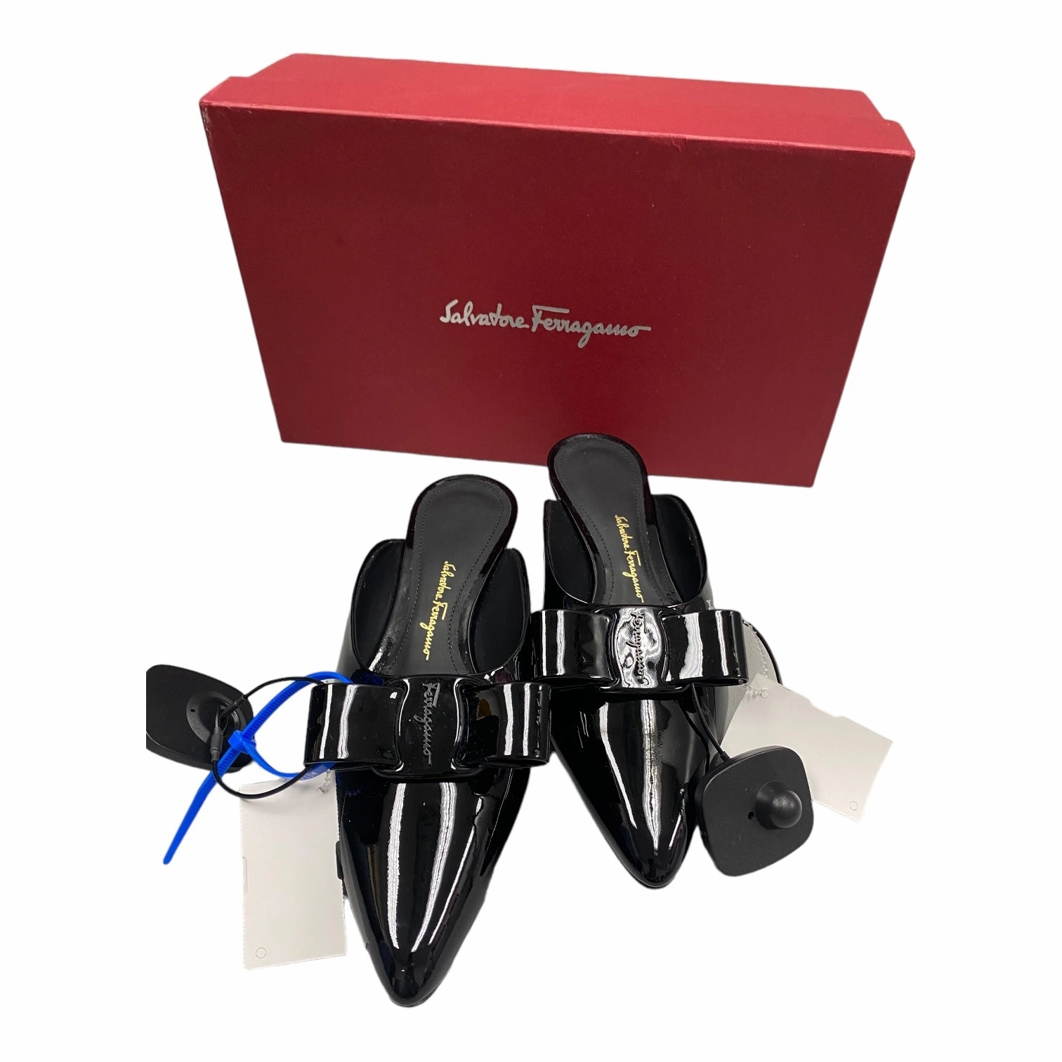 Black Shoes Luxury Designer Ferragamo, Size 6 Winter Base