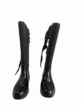 Non Slip Tread Breathable Inner Sleeve Boots Designer By Coach  Size: 8