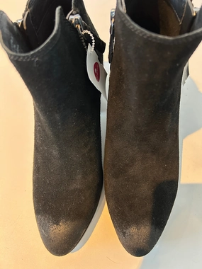 Vital Step Boots Designer By Frye In Black, Size: 7