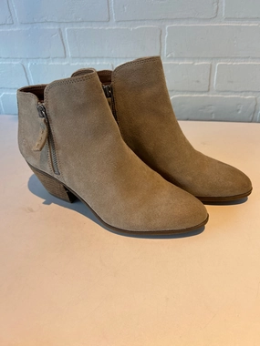 Boots Designer By Frye In Tan, Size: 7 Grip Strong