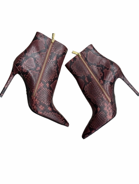 Boots Designer By Michael Kors  Size: 11 Modern