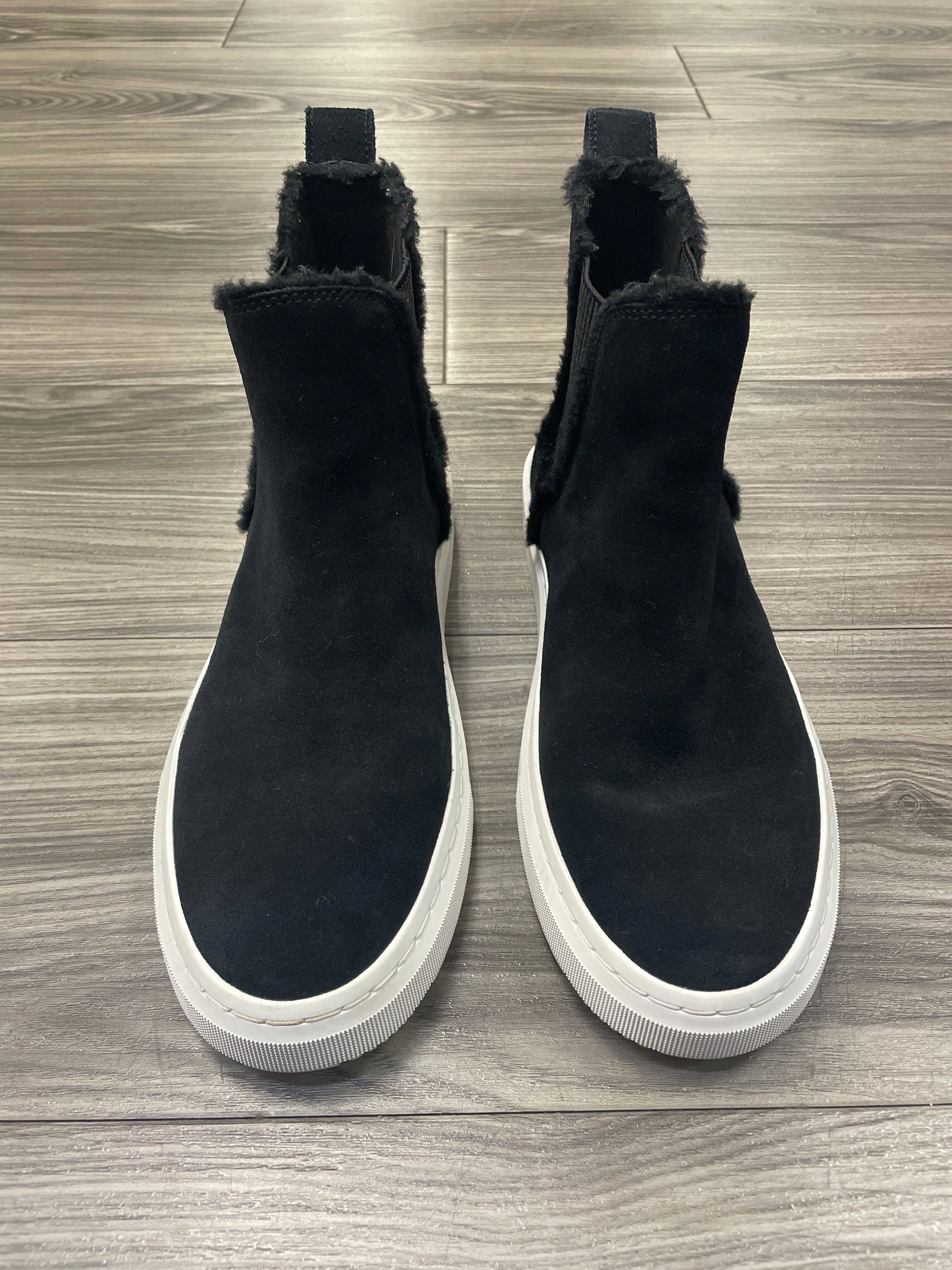 Boots Designer By Ugg In Black, Size: 8.5 Snow Grip Training Mode