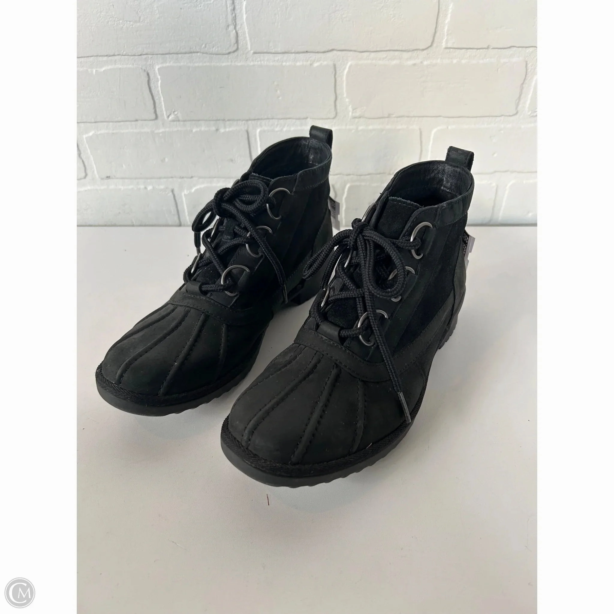 Italian Glam Boots Designer By Ugg In Black, Size: 8