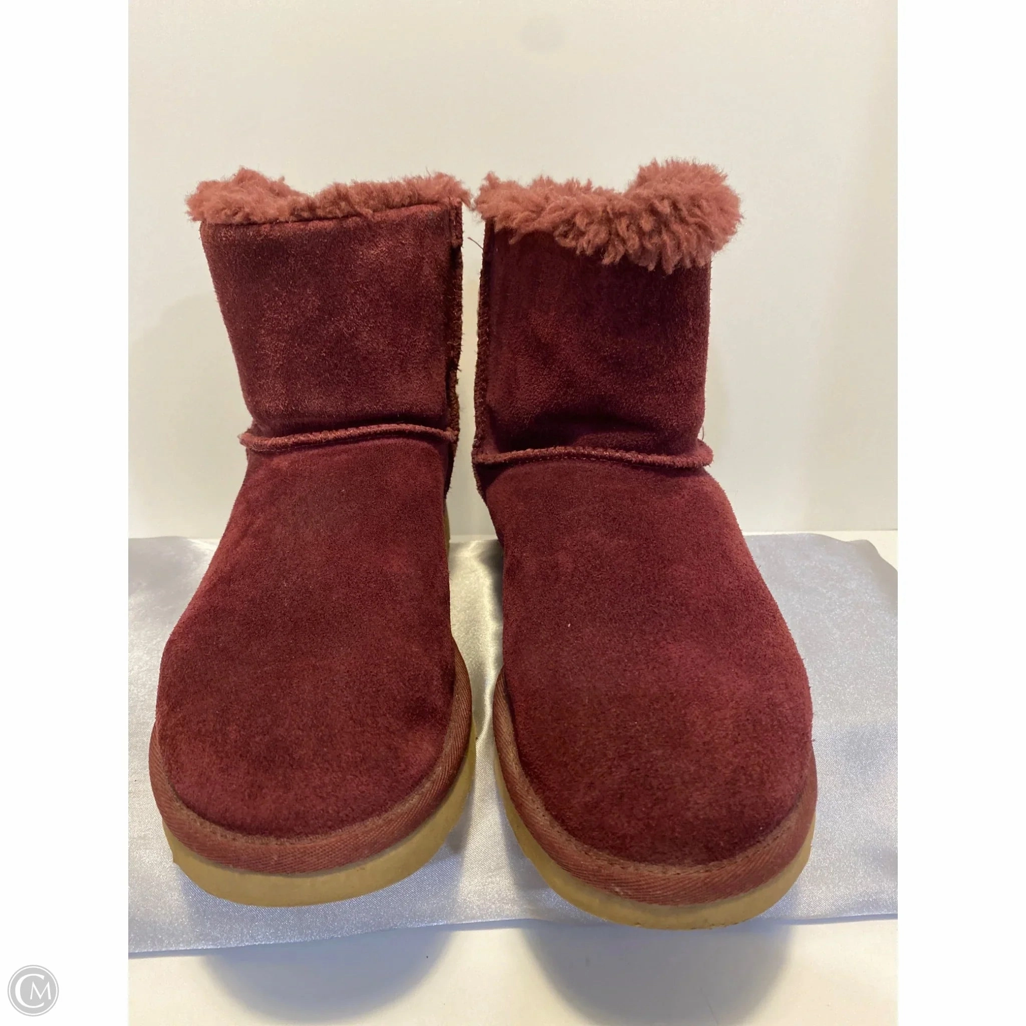 Boots Designer By Ugg In Maroon, Size: 8 Move Bold