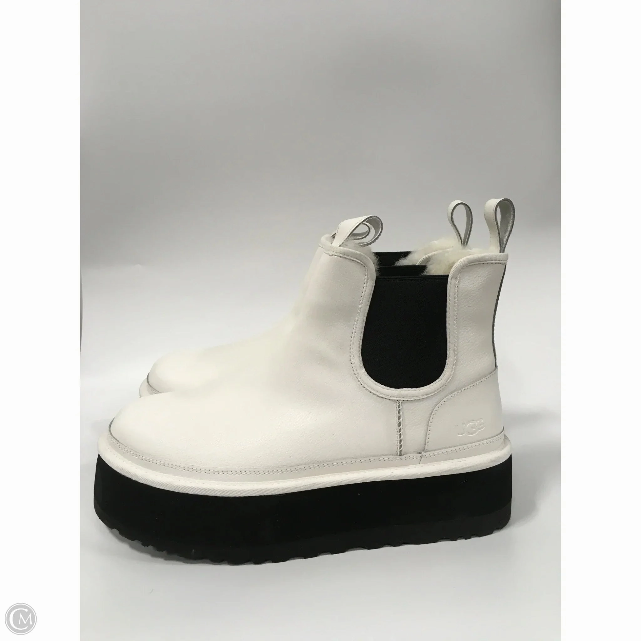 Balance Fit Balanced Heel Counter Boots Designer By Ugg In White, Size: 11