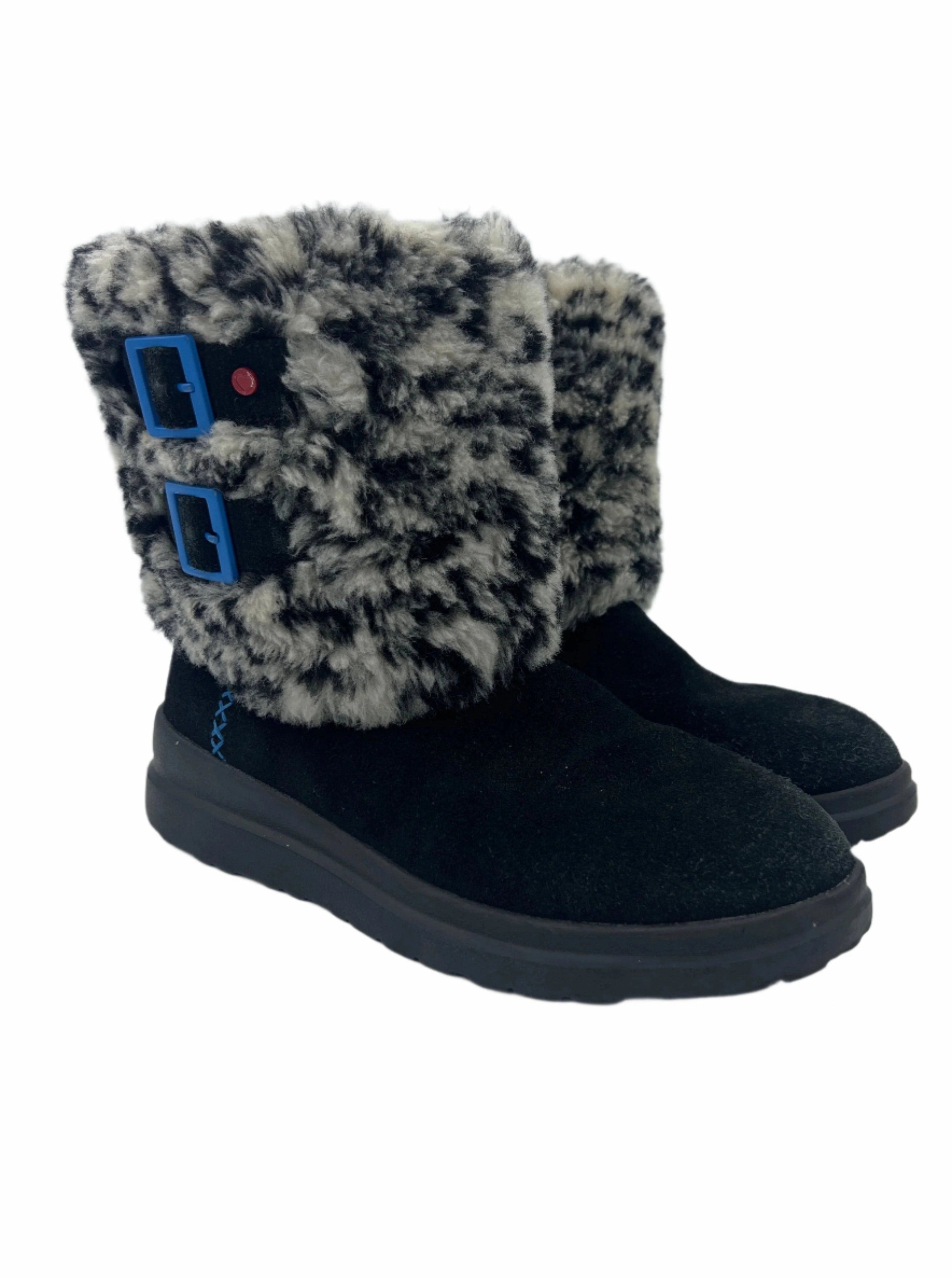 Non Slip Tread Look Ready Boots Designer By Ugg  Size: 7