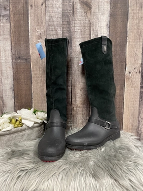 Comfortable Feeling Boots Knee Flats By Crocs In Black, Size: 7