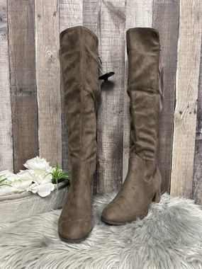 Padded Collar Support Shock-absorbing Boots Knee Heels By Cme  Size: 8