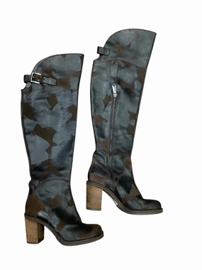 Boots Knee Heels By Donald Pliner In Brown, Size: 6 Hard Wear