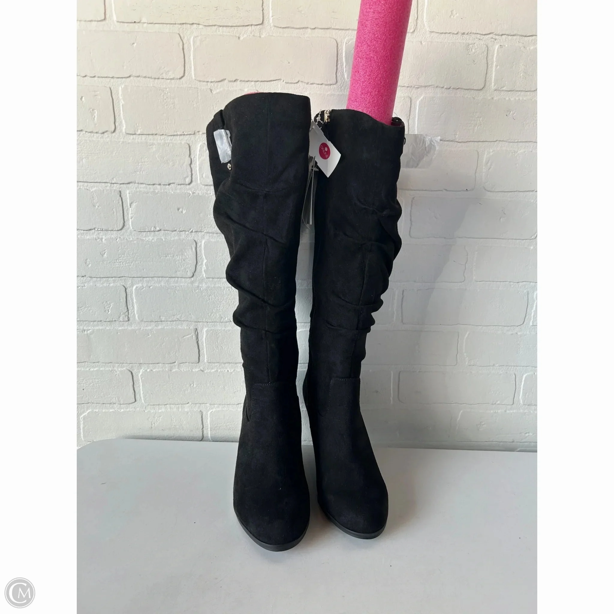 Traction Enhanced Base Cold Proof Boots Knee Heels By Dr Scholls In Black, Size: 8.5