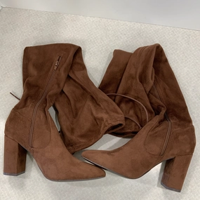 Boots Knee Heels By Shoedazzle In Brown, Size: 8.5 Farm Ready Extreme Durability