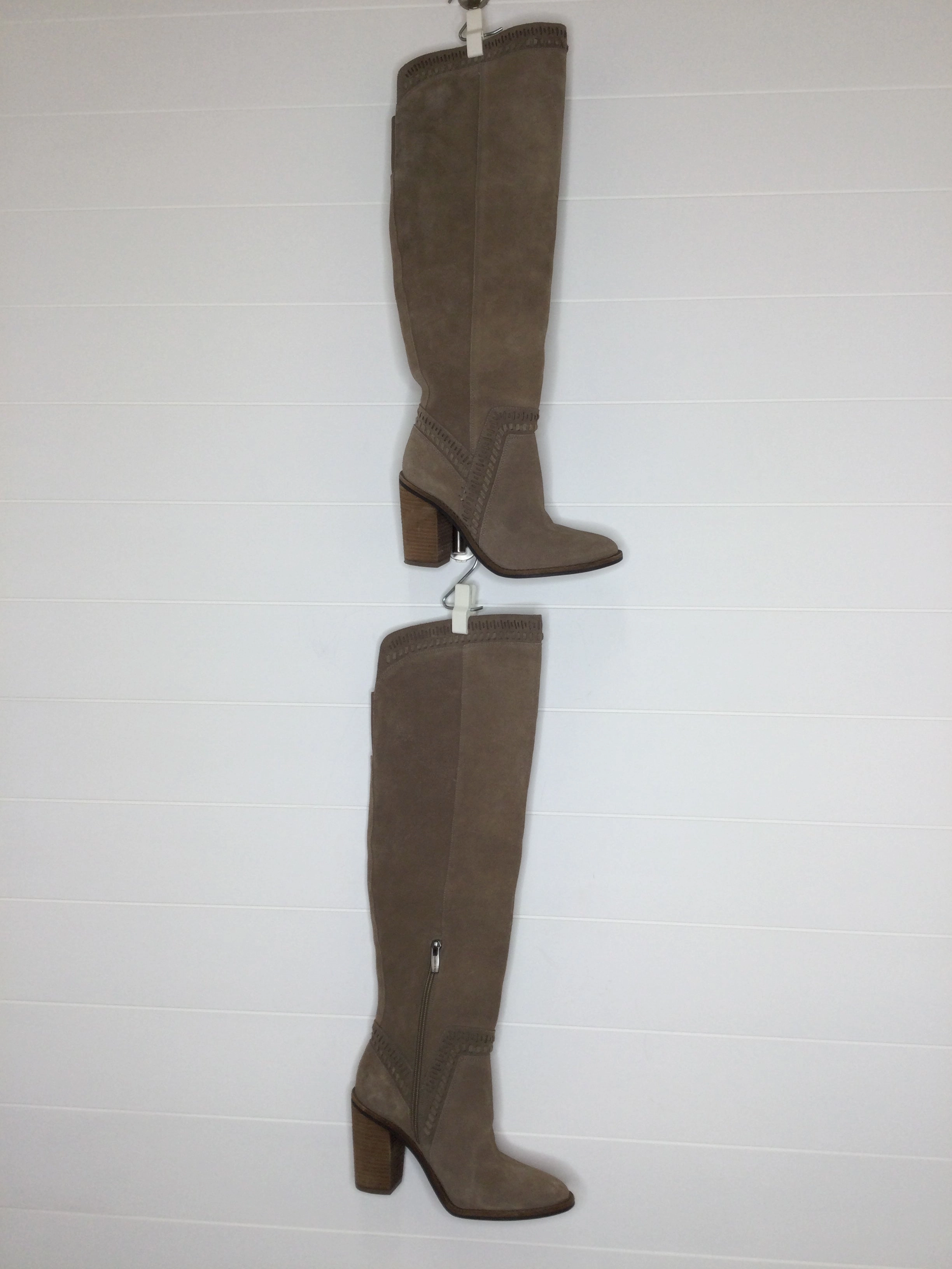 Easy To Clean Boots Knee Heels By Vince Camuto  Size: 7.5