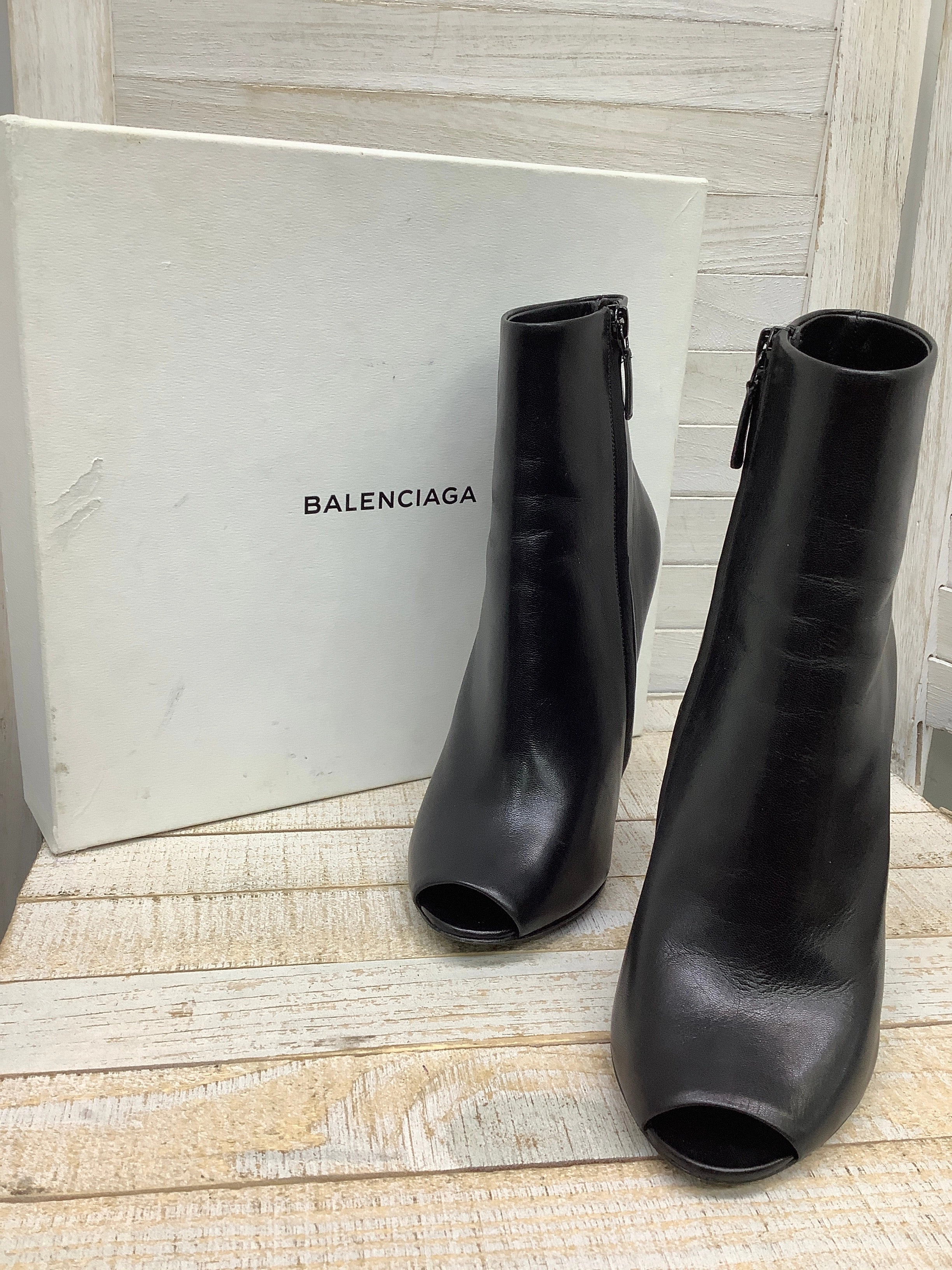 Soul Walk Boots Luxury Designer Balenciaga, Size 7