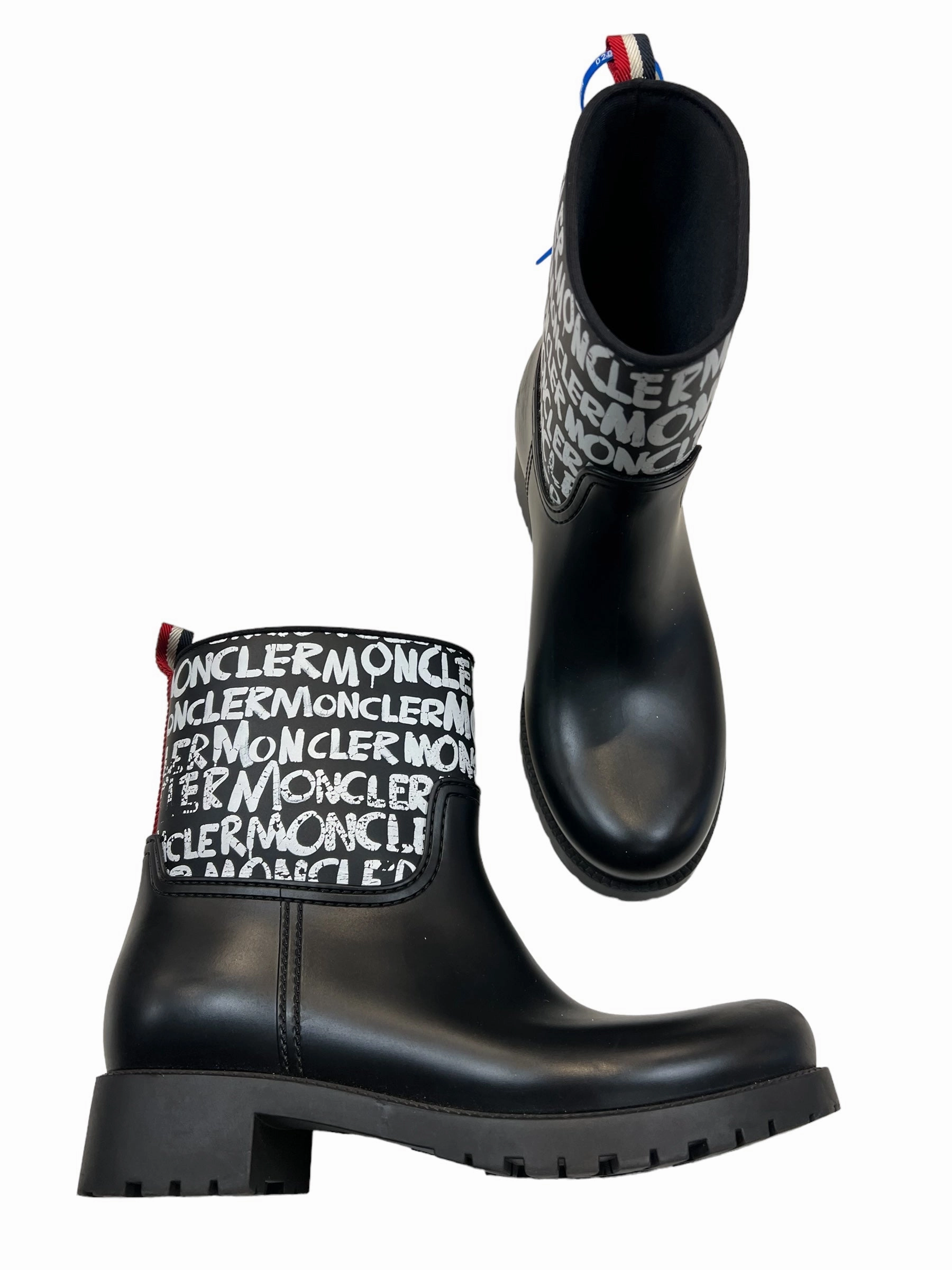 Boots Luxury Designer By Moncler RUBBER RAIN BOOTS Size: EU 40 Peak Mode
