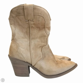 Multi directional traction Boots Western By Universal Thread In Brown, Size: 6.5