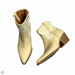 Shaft Height Options Boots Western By Universal Thread In Cream & Tan, Size: 7