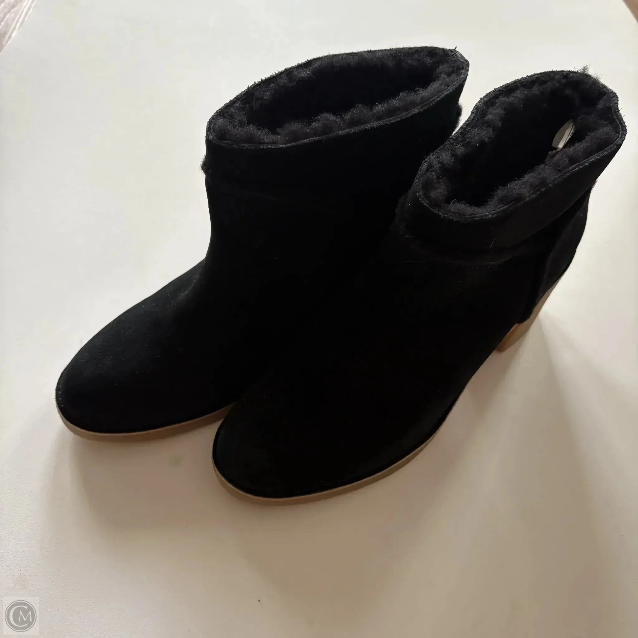 Boots Designer By Ugg In Black, Size: 9.5 New York