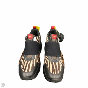 Impact Resistance Shoes Designer By Michael Kors In Animal Print, Size: 8