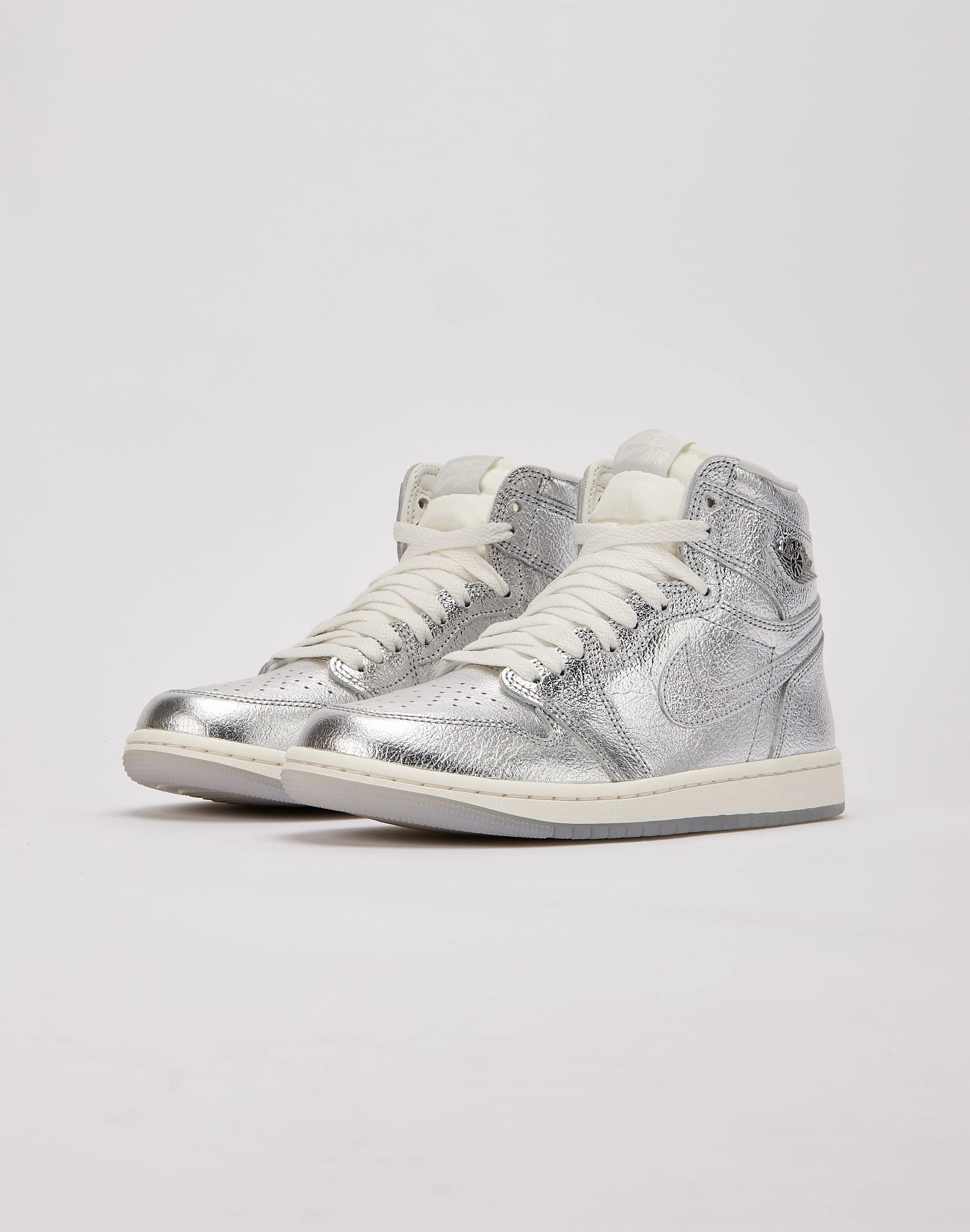 Arch Support Health Focused Jordan Air Jordan 1 Retro High OG 'Chrome'