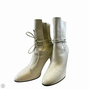 Retro Mood Video Look Boots Luxury Designer By Gucci In White, Size: 9