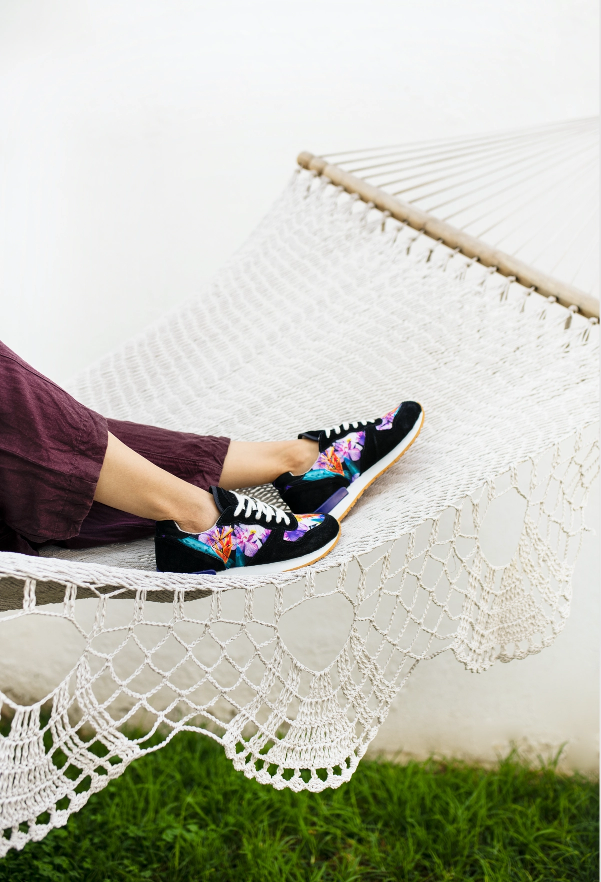 Caladium Jogger Impact Dispersion Ergonomic Heel Cup Design