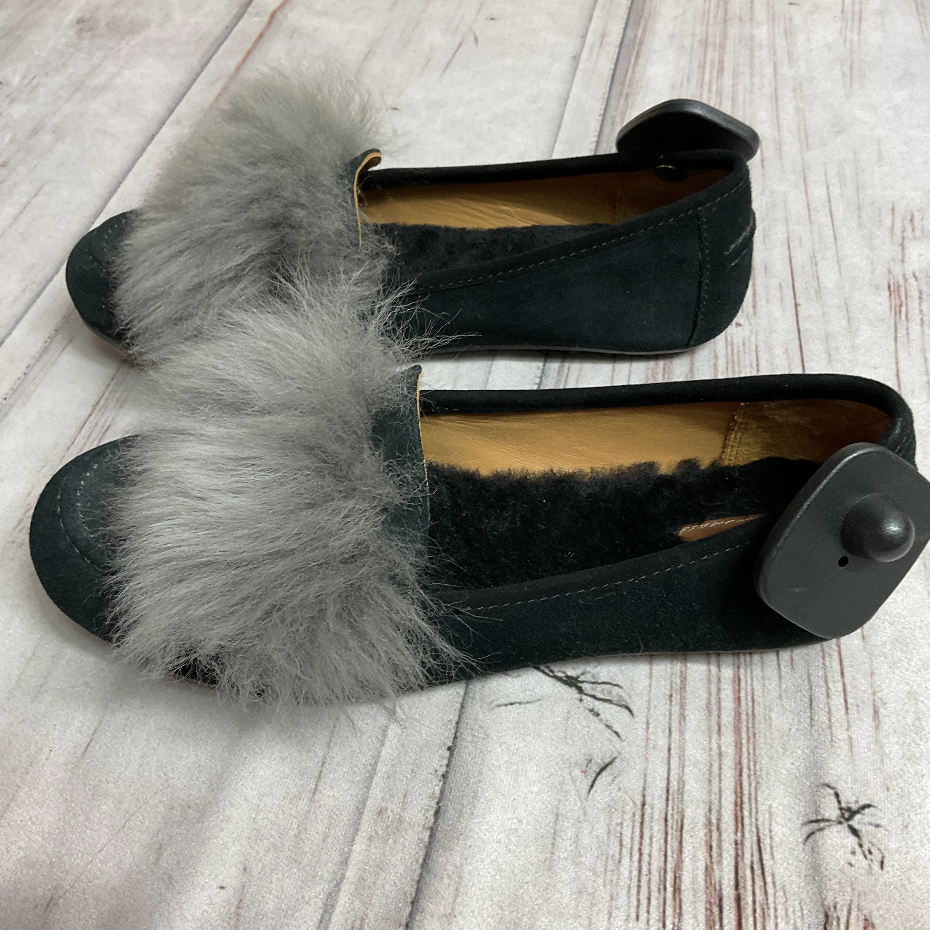 Shoes Designer By Ugg In Black & Grey, Size:7 Street Mood Memory Foam Casual Wear