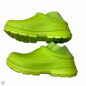 Shoes Designer By Ugg In Green, Size: 9 Easy Wear