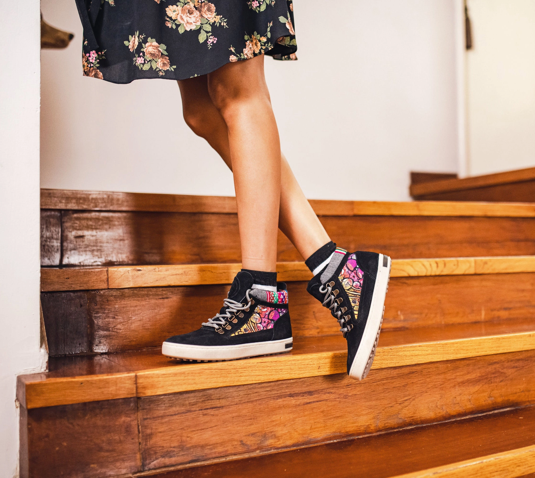 High-Performance Footwear Tough Terrain Chanterelle Camping Boot