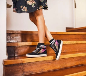 High-Performance Footwear Tough Terrain Chanterelle Camping Boot