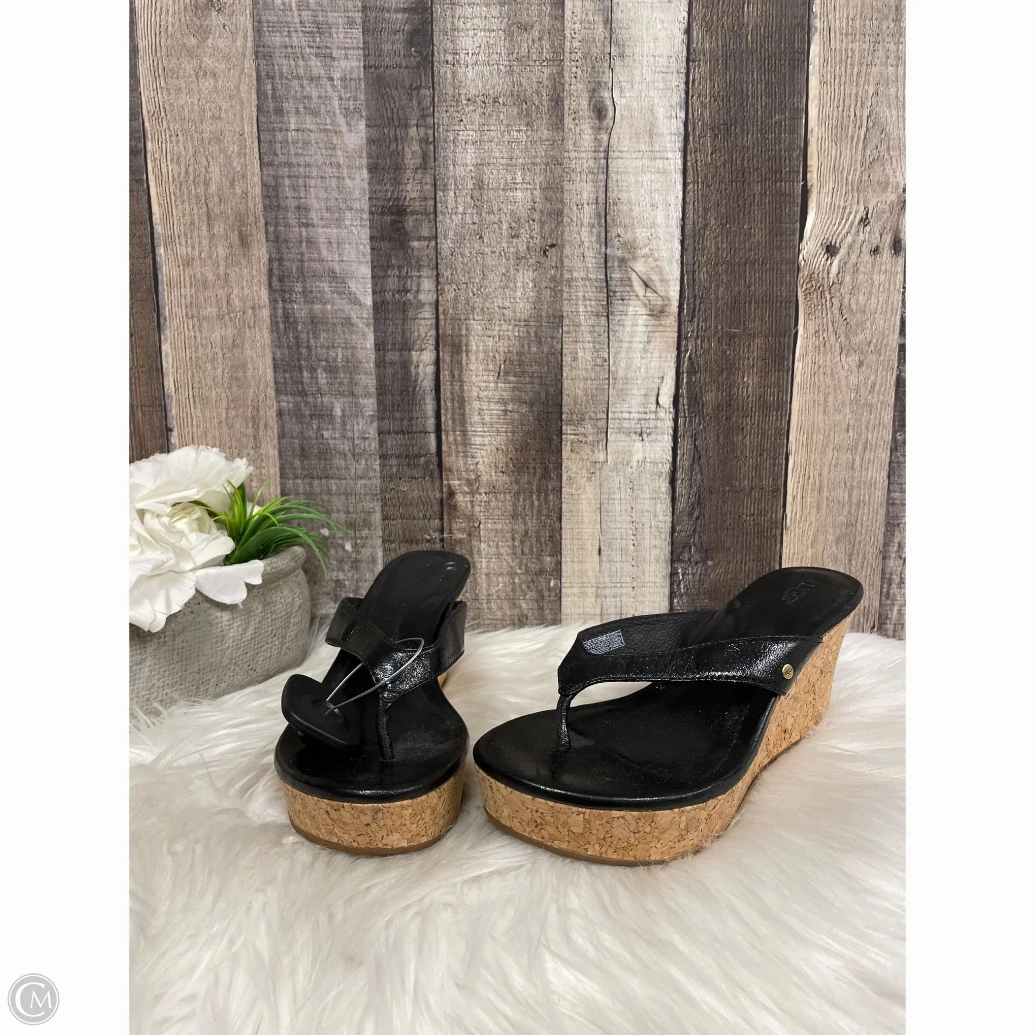 Sandals Designer By Ugg In Black, Size: 7 Meta Move Angel Mood
